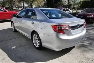 2012 Toyota Camry Hybrid | Automatic | FWD | 155K Miles